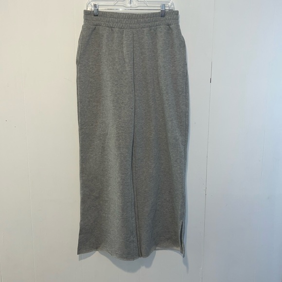 NWT Risen Jeans Los Angeles Gray Women’s Sweatpants Slit Raw ahem Slouchy AA12 - Picture 1 of 6